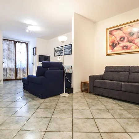 2 Bedroom Gorgeous In * Viareggio