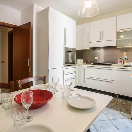 2 Bedroom Gorgeous In