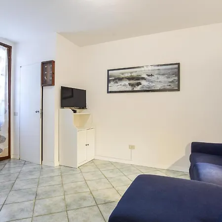 2 Bedroom Gorgeous In *